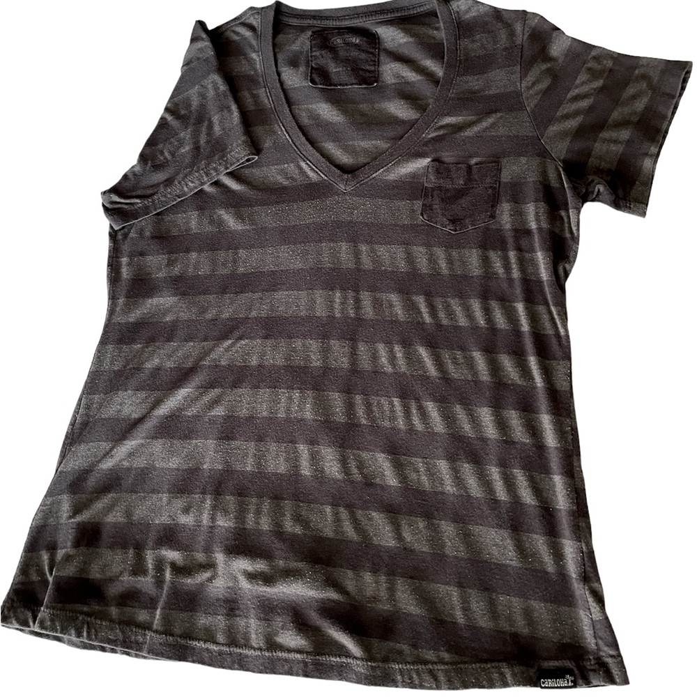 V neck top